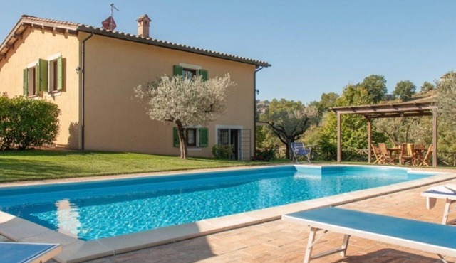 Villa con Piscina - Colle Arponi