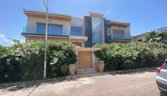 Villa de 3 Chambres Avec Piscine Dar Bouazza