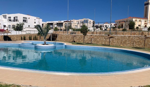 Villa in a secure residence with communal swimming pool, playground, sports facilities