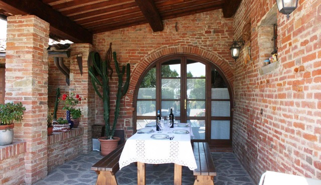 Villa with private pool, panoramic position a few km from the village of Foiano della Chiana, can ac