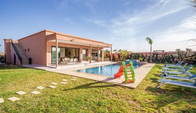 VILLA YASMINA (Not overlooked, heated pool)