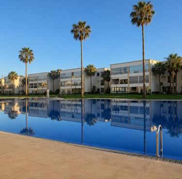 VIVASTAY - 2 chambres avec Accès Direct Plage & Grandes Piscines-
