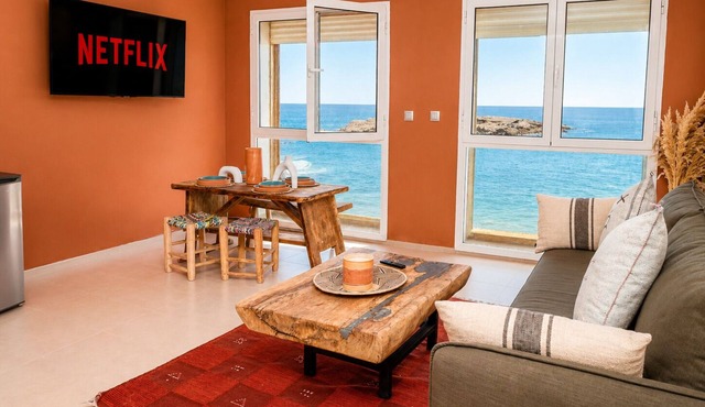 Waterfront Apartment - Ocean View