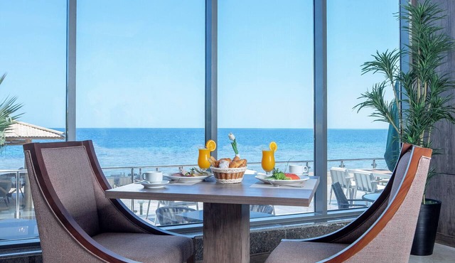 Waves Hotel