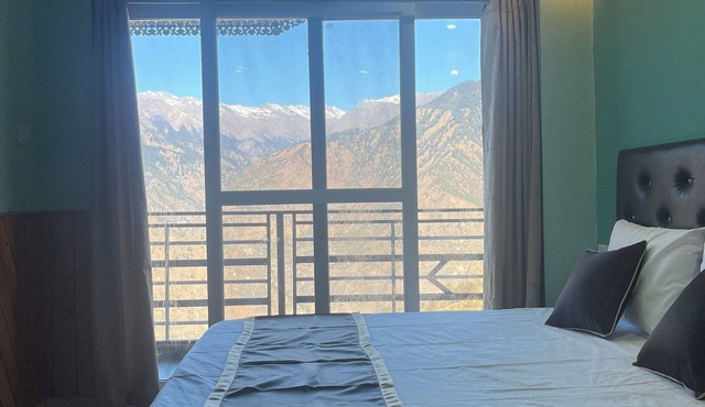 Your home away from home in mountains/1-bedroom bed & breakfast