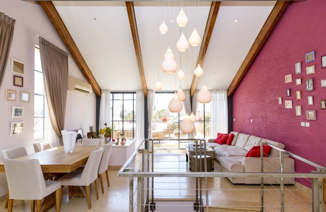Beautiful 2 BR penthouse on Neve Tzedek