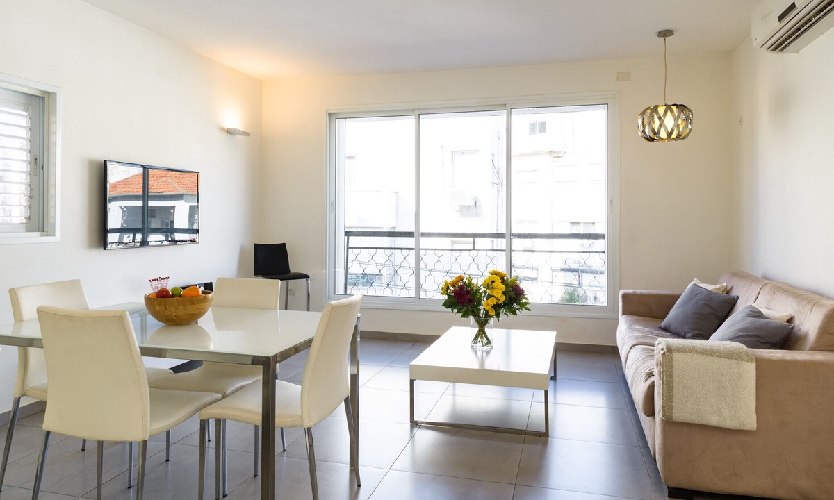 Tel Aviv Apartment | MIKLAT Full Comfort 1BR near Frishman Beach by FeelHome