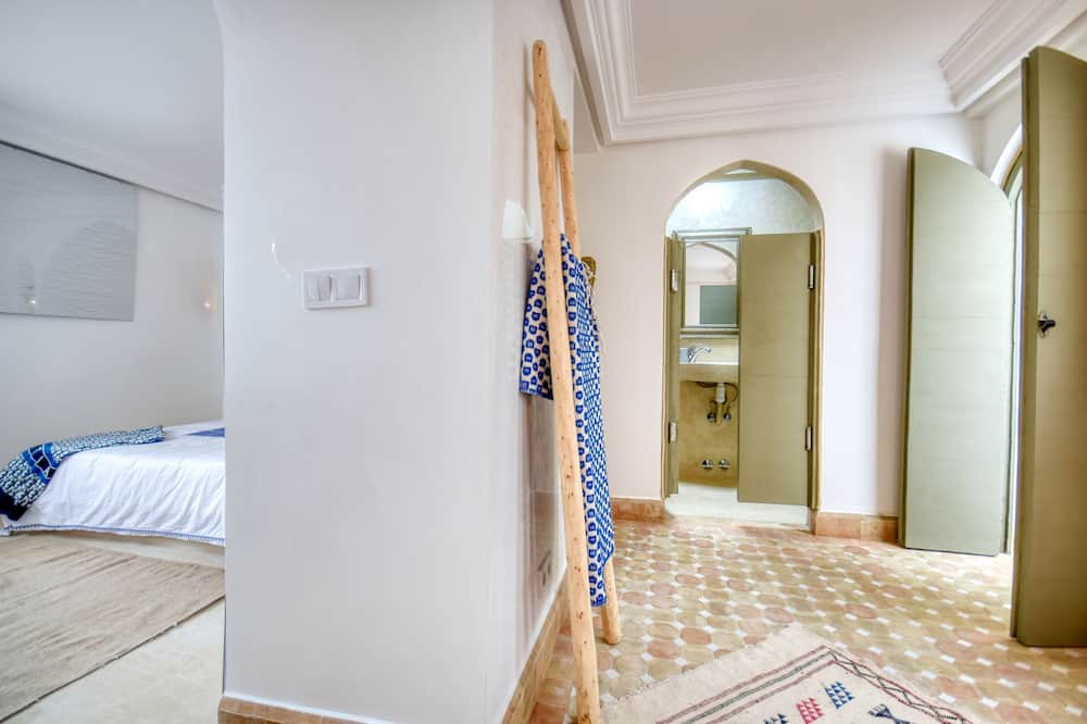 Photo of Bedroom in Talborjt