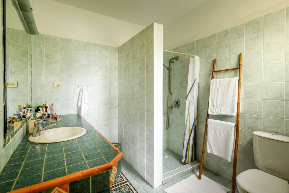 Photo of Bathroom in Ma'alot - Tarshiha