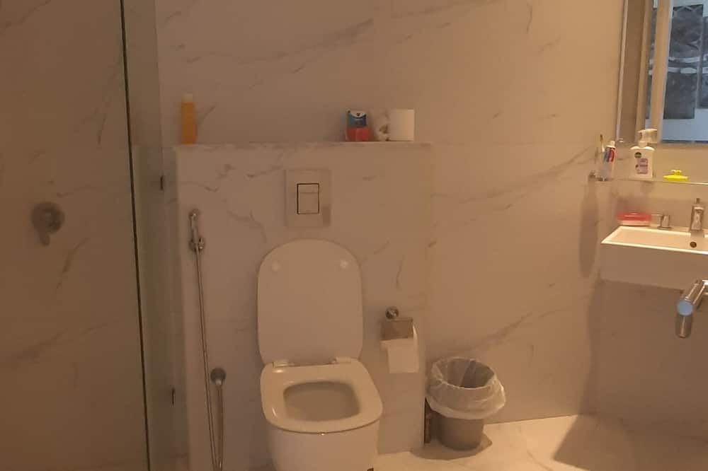 Photo of Bathroom in Block 428