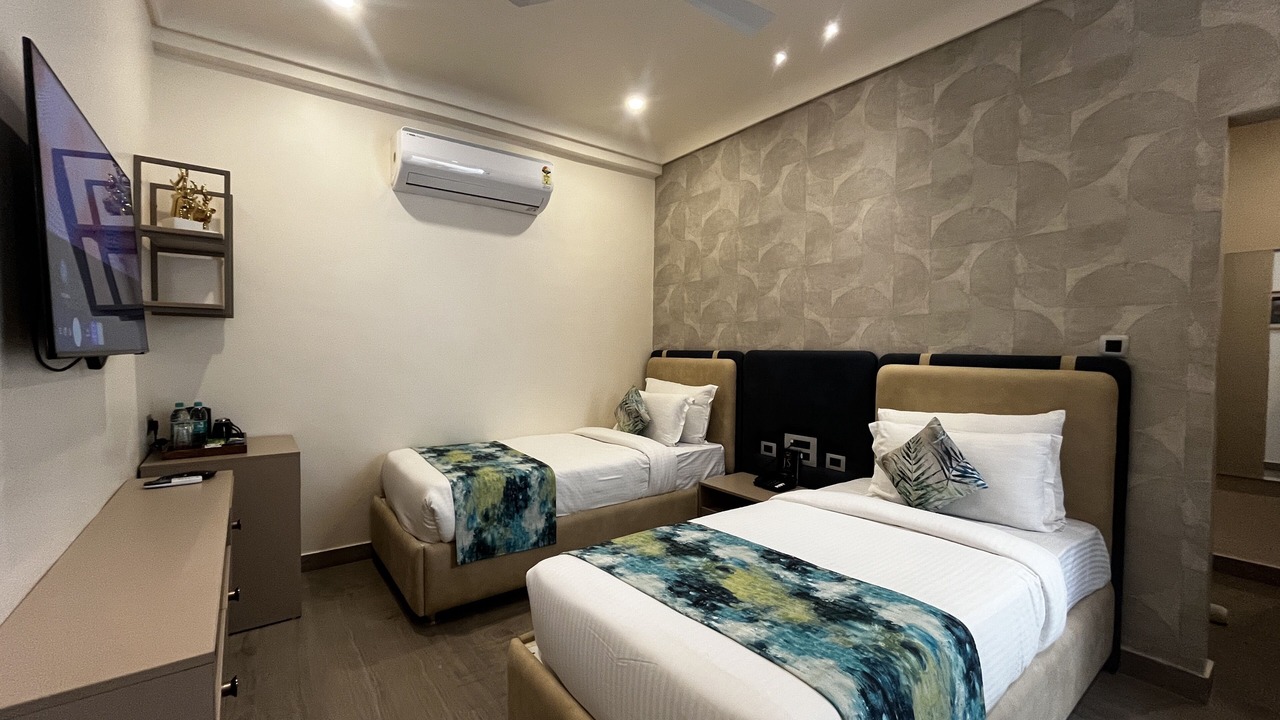 Photo of Bedroom in Rani Pokhri