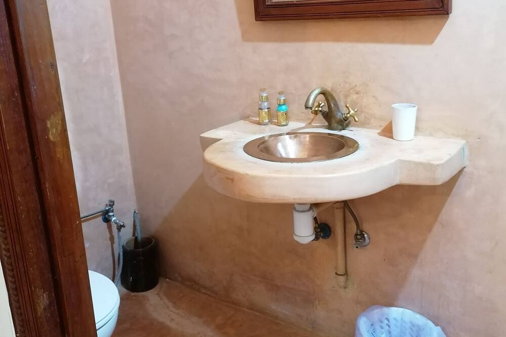 Photo of Bathroom in Diour Jdad