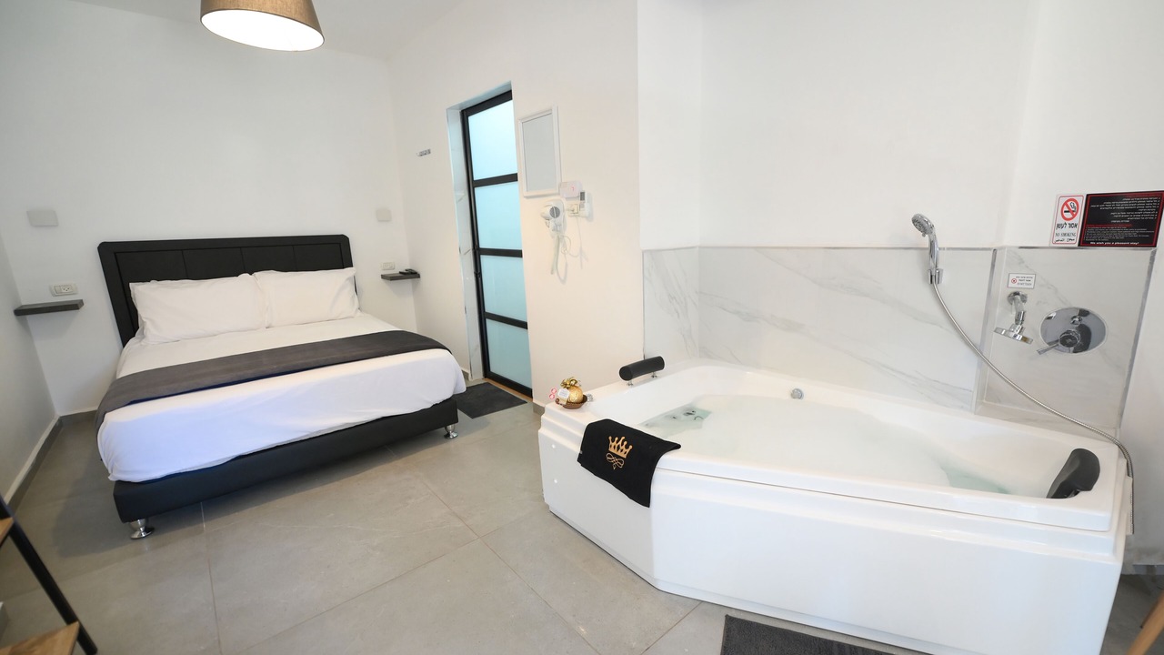 Photo of Bedroom in Qiryat Shemona