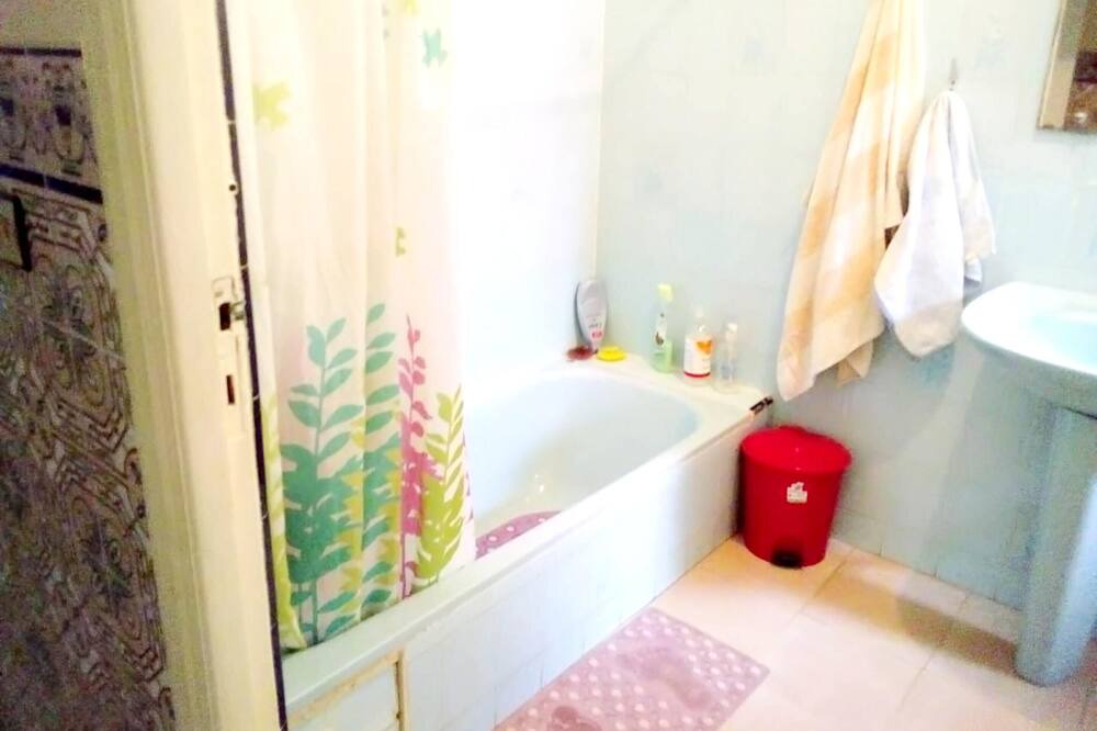 Photo of Bathroom in Branes