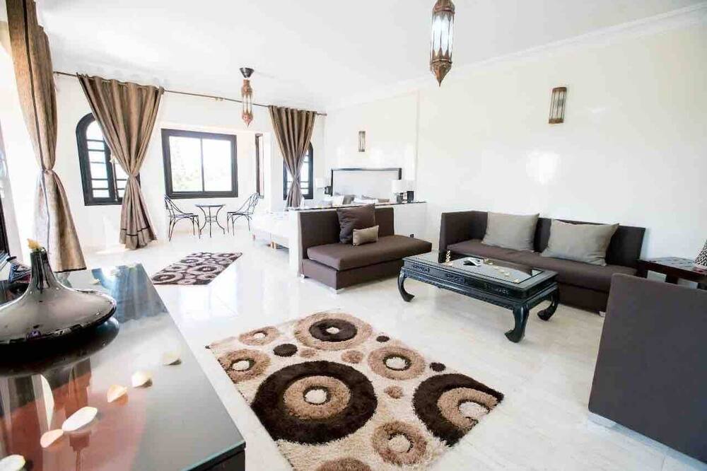 Photo of Livingroom in Oulad Hassoune