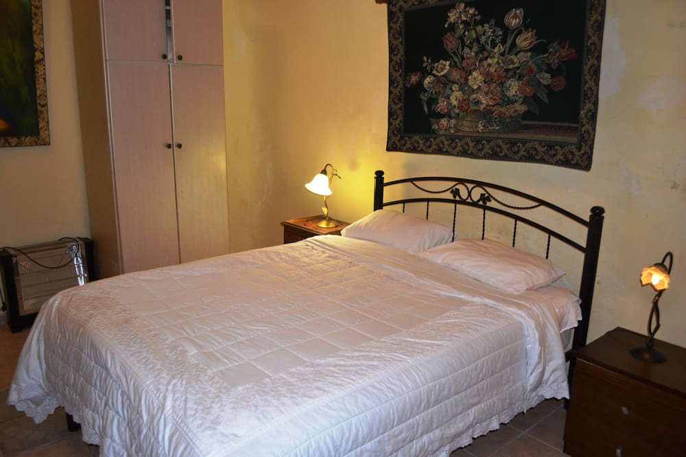 Photo of Bedroom in Artists Colony
