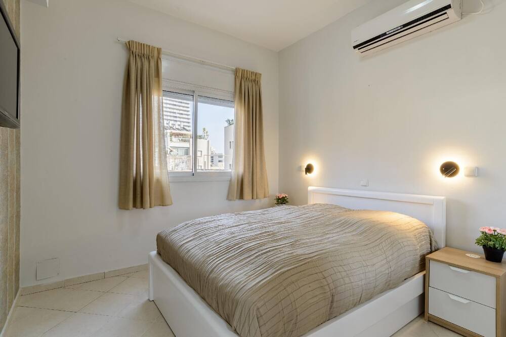 Photo of Bedroom in Tel Aviv Promenade