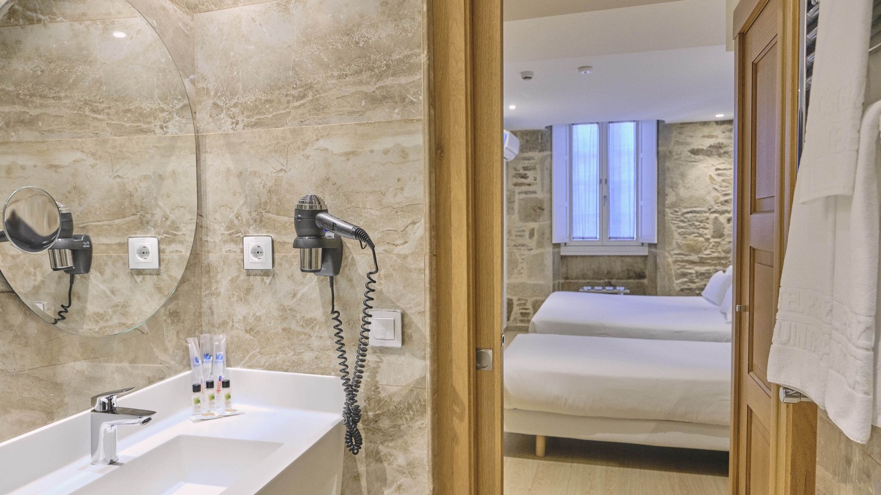 Photo of Bathroom in Santiago de Compostela Historic Centre