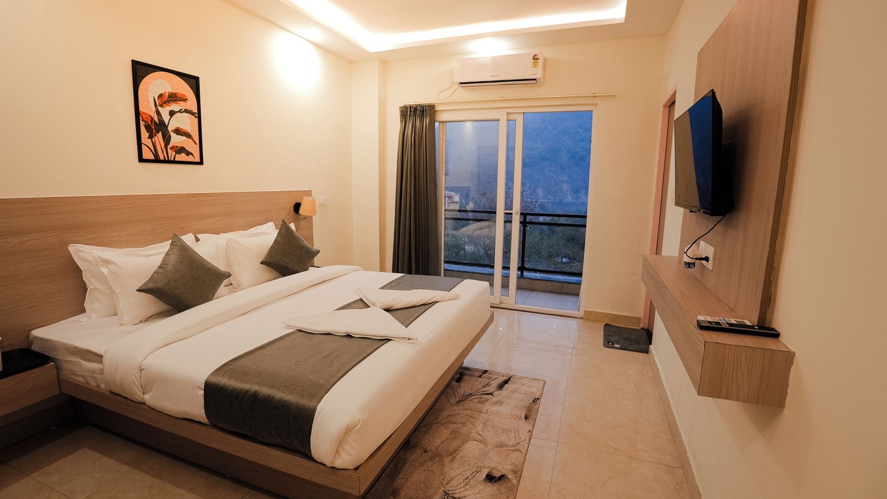 Photo of Bedroom in Tapovan