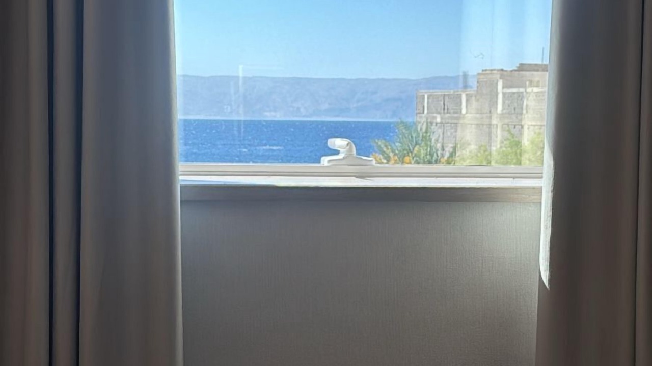 Photo of Bedroom in Haql