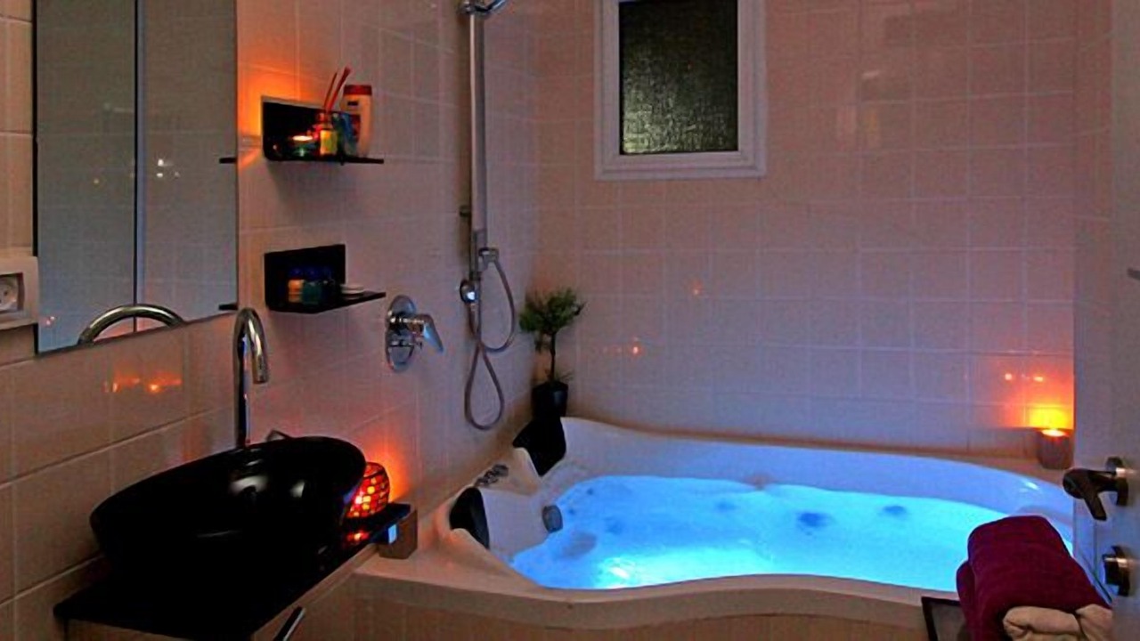 Photo of Bathroom in She'ar Yashuv