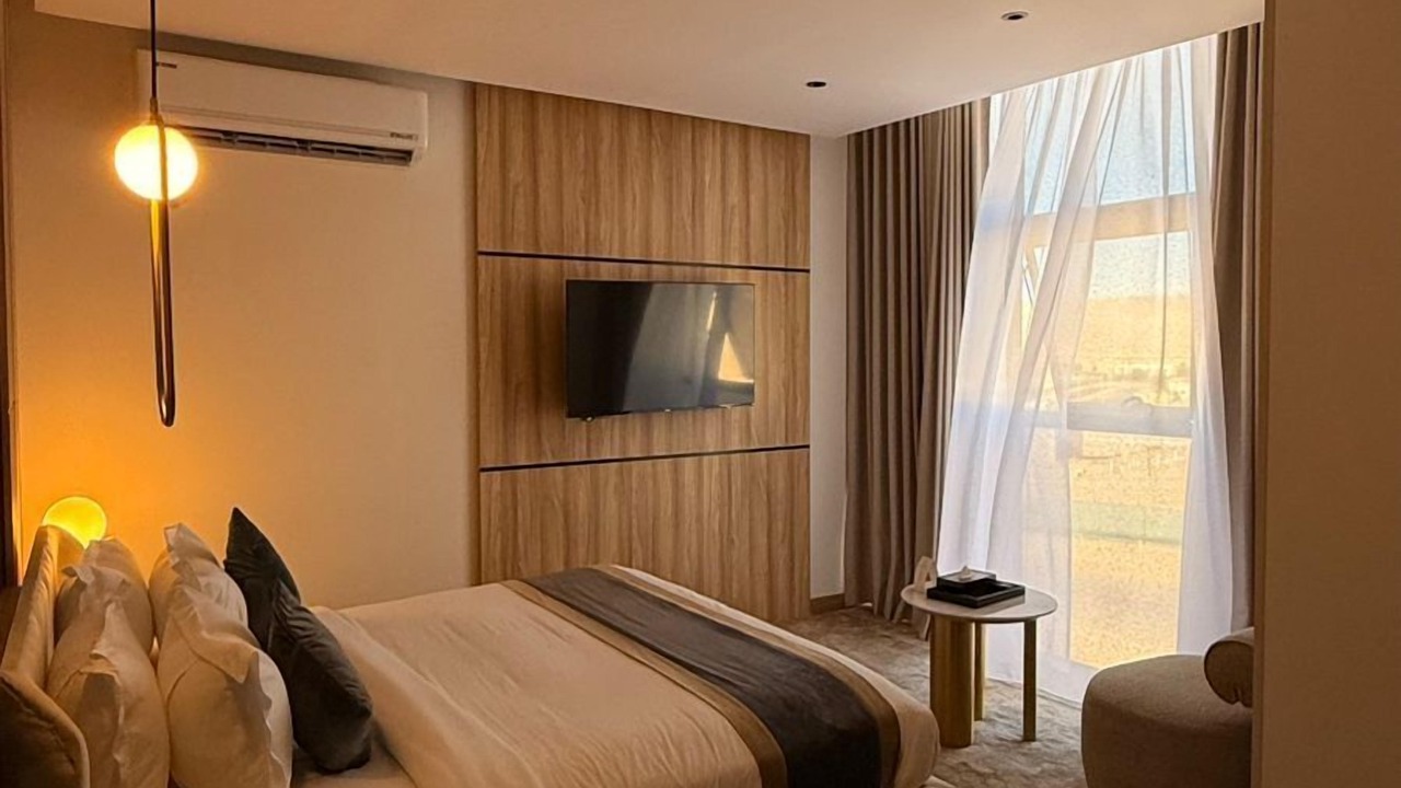 Photo of Bedroom in Haql