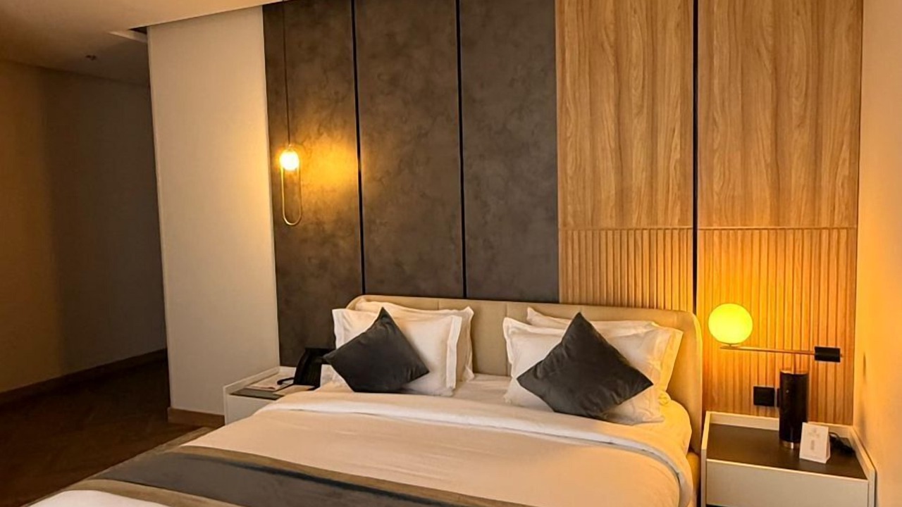 Photo of Bedroom in Haql