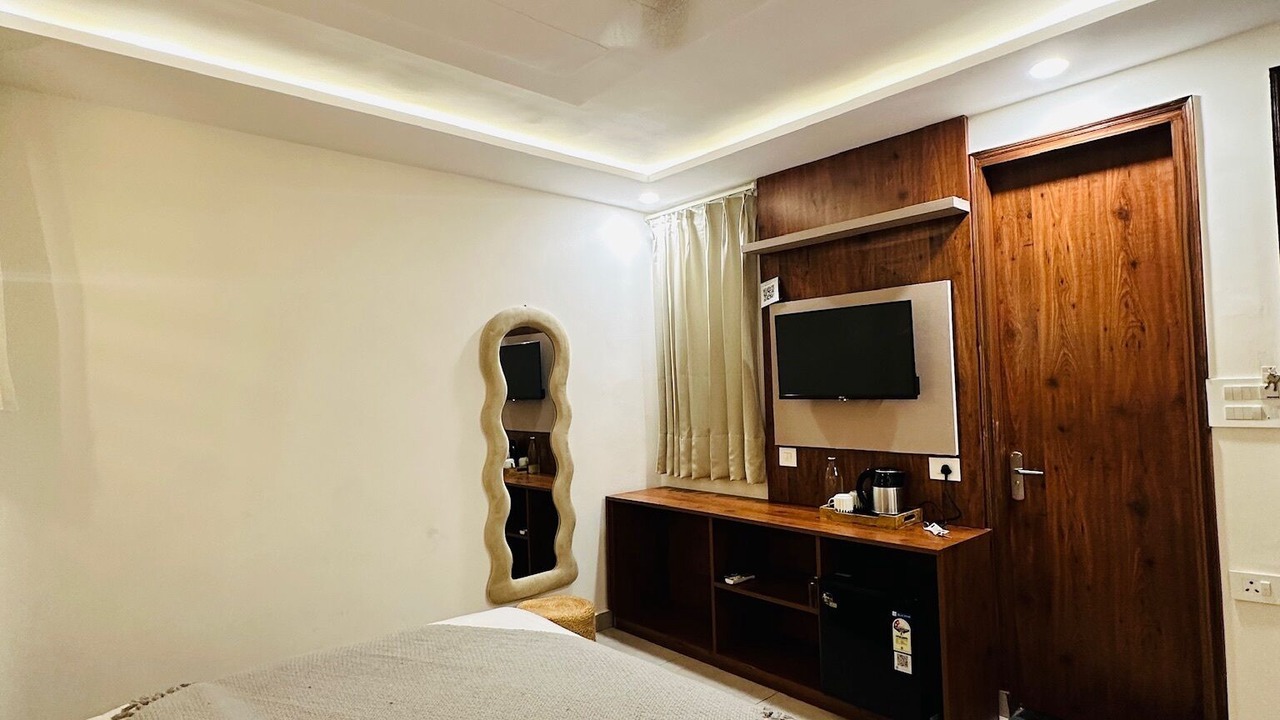 Photo of Bedroom in Tapovan