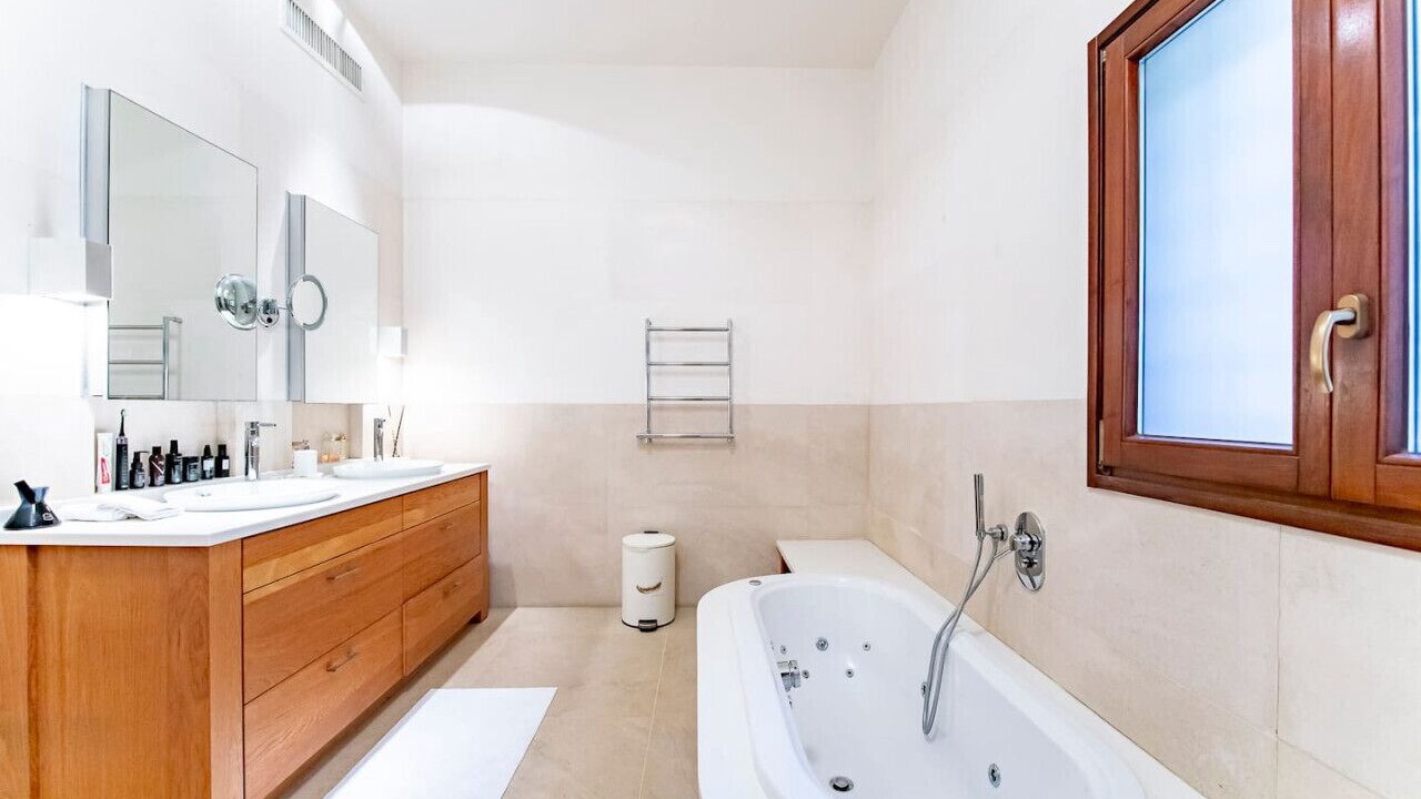 Photo of Bathroom in Jaffa