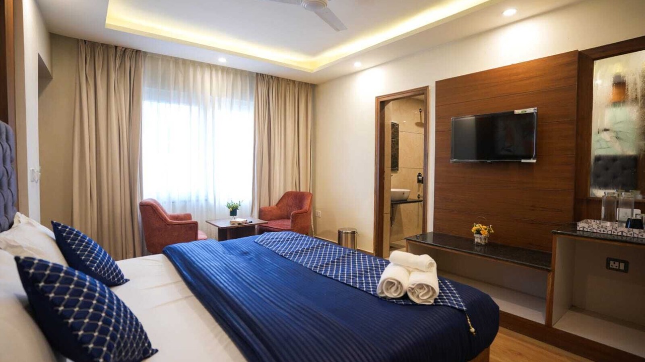 Photo of Bedroom in The Mall Road