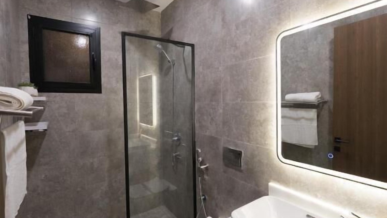 Photo of Bathroom in Hera Street