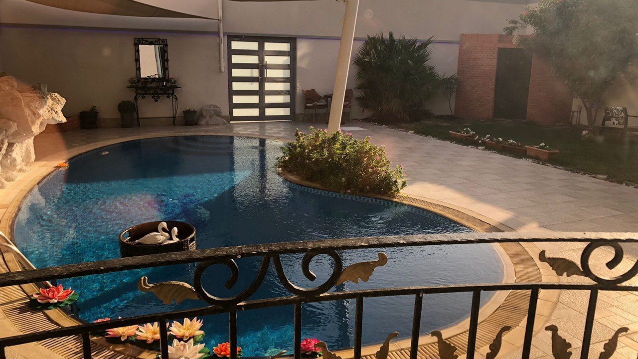 Photo of Outdoor in Sanad