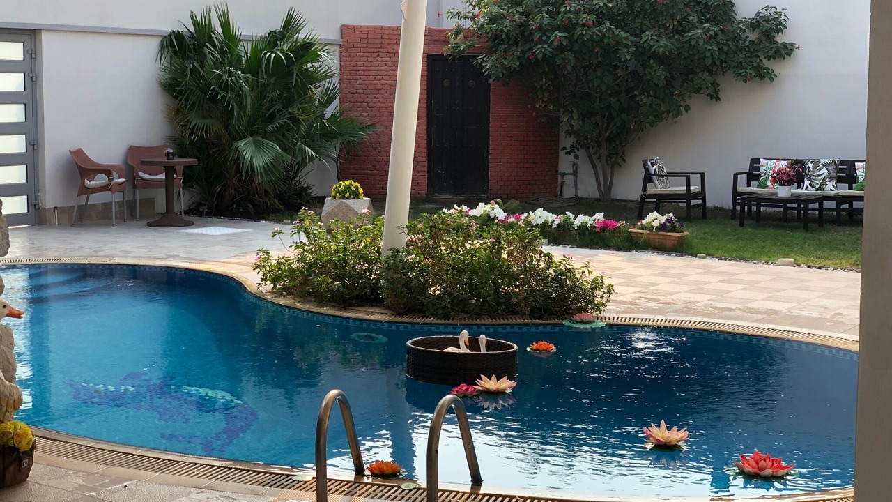 Photo of Outdoor in Sanad