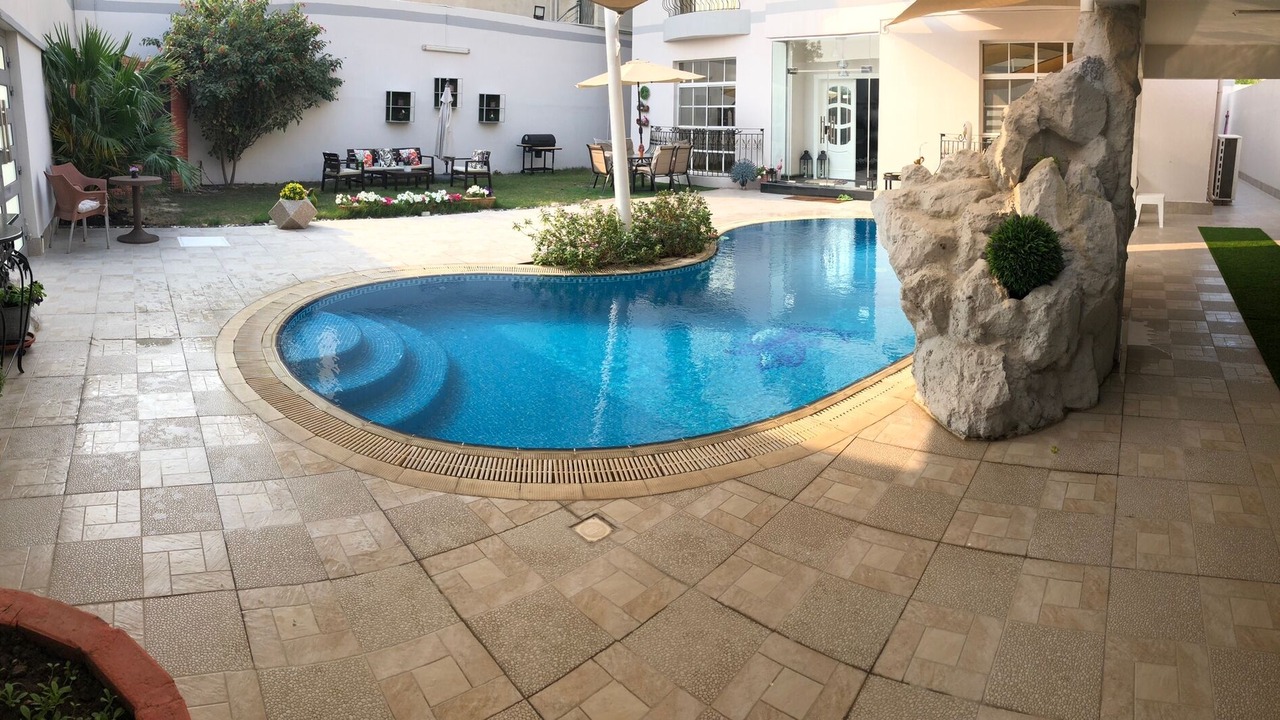 Photo of Outdoor in Sanad