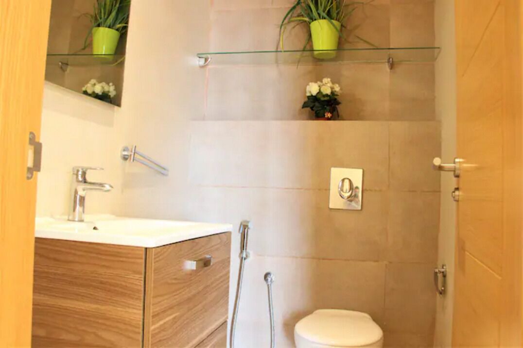 Photo of Bathroom in Founty