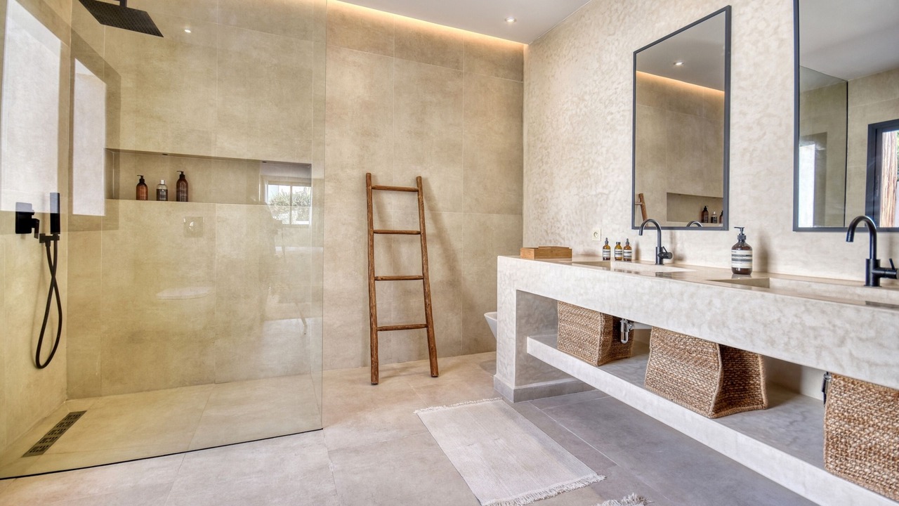 Photo of Bathroom in Cite Charaf
