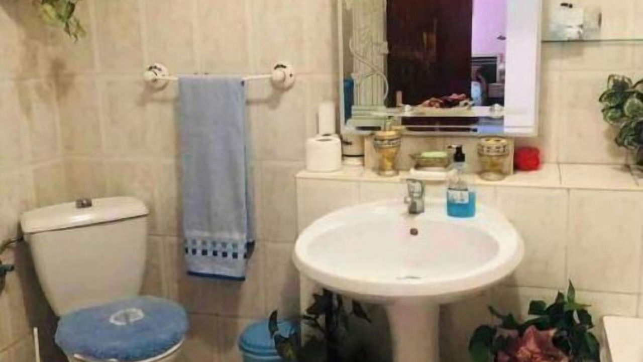 Photo of Bathroom in Branes