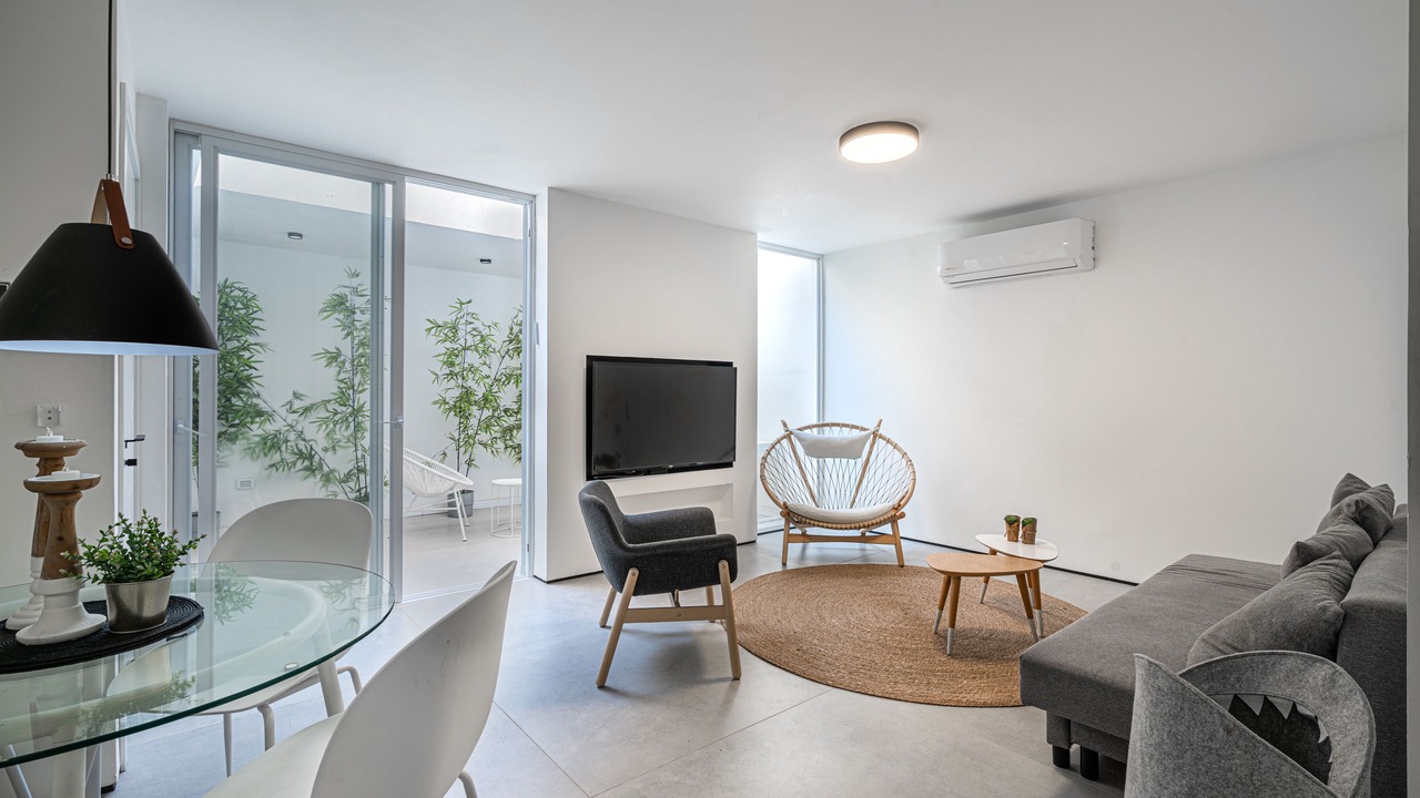 Photo of Livingroom in Caesarea
