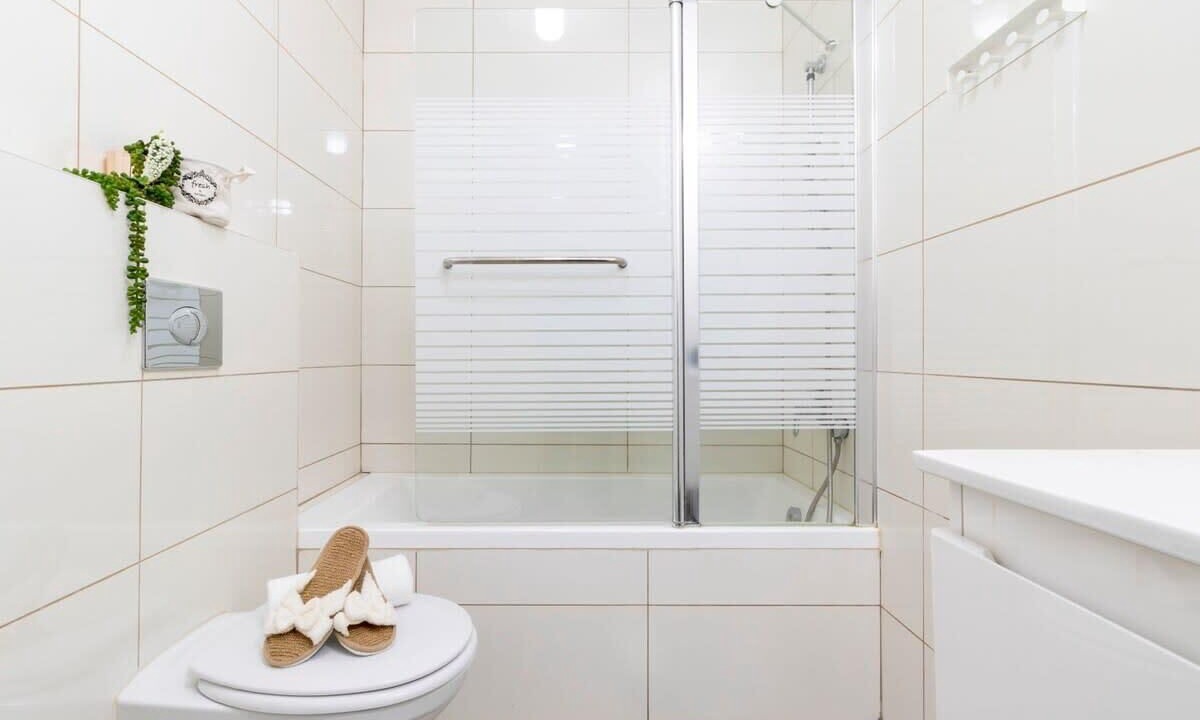 Photo of Bathroom in Jerusalem City Centre