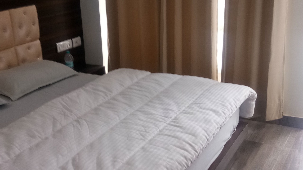 Photo of Bedroom in The Mall Road