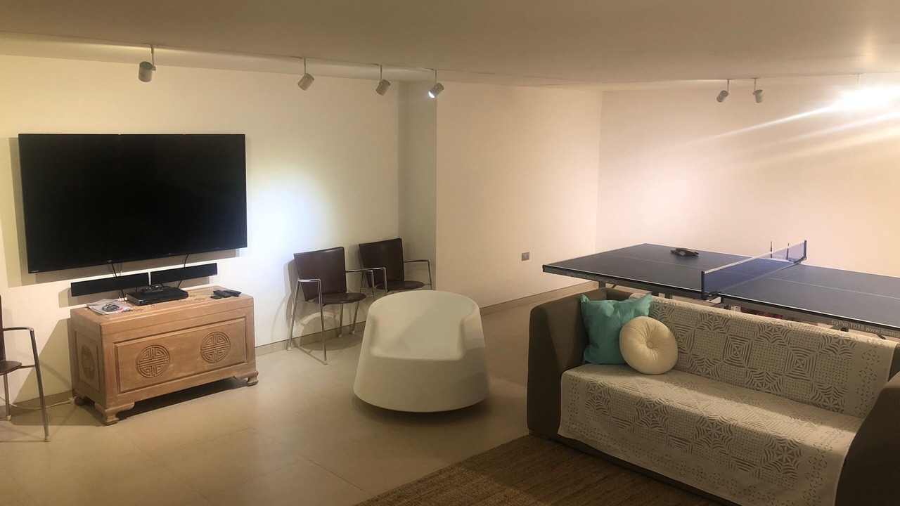 Photo of Livingroom in Caesarea