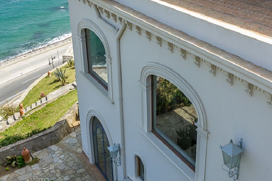 Photo of Outdoor in Branes