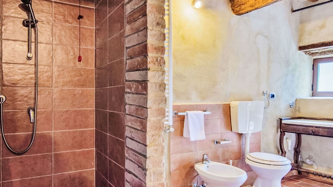 Photo of Bathroom in Montelovesco