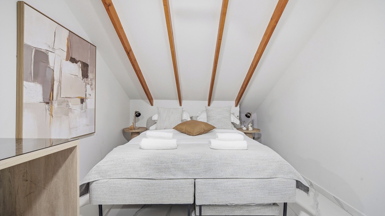 Photo of Bedroom in Nachlaot