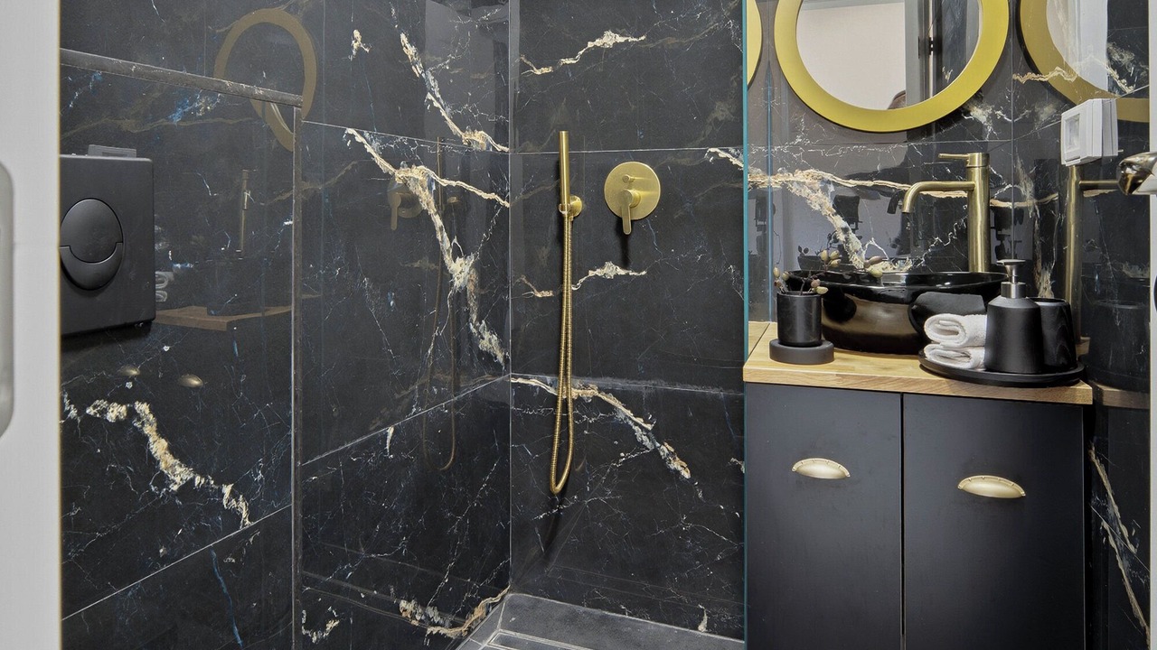 Photo of Bathroom in Nachlaot