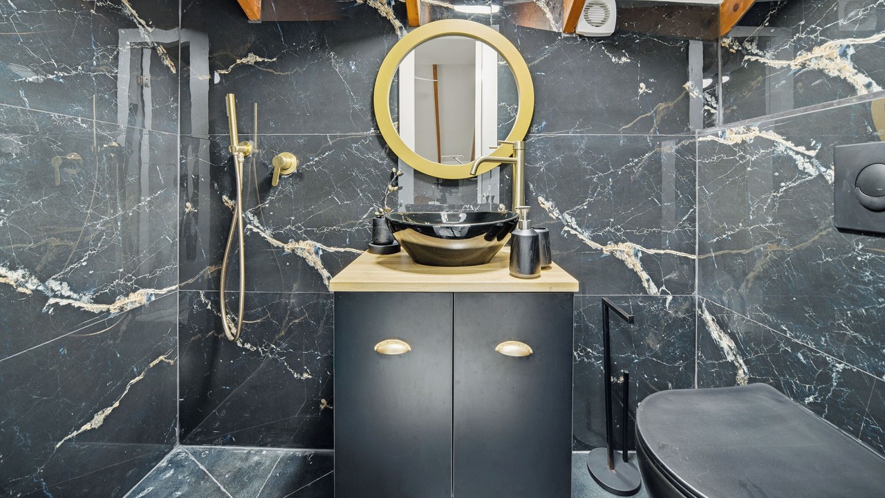 Photo of Bathroom in Nachlaot