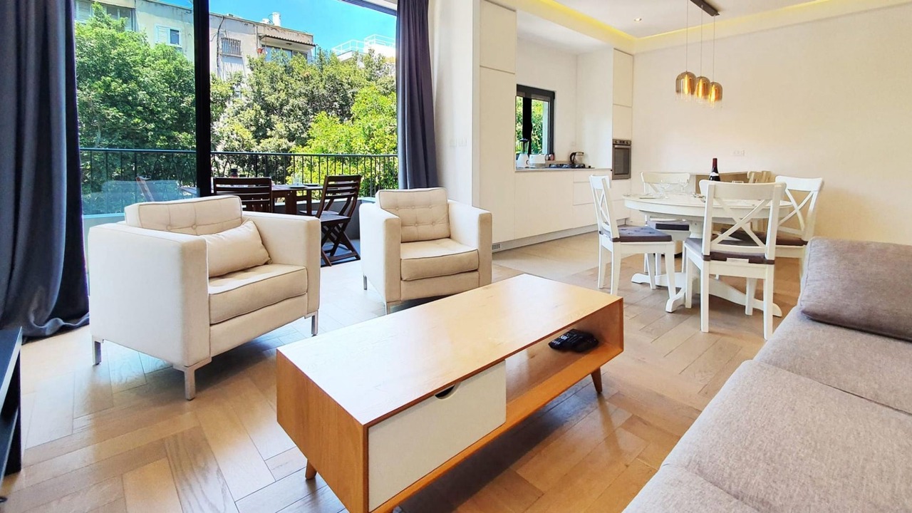 Photo of Livingroom in Old North
