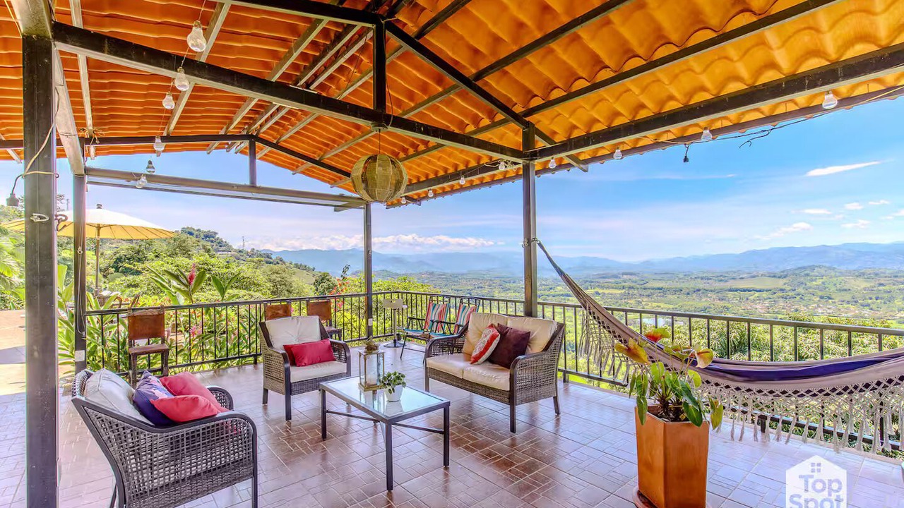 Photo of Patio Balcony in Palestina