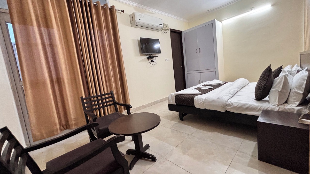 Photo of Bedroom in Rishikesh