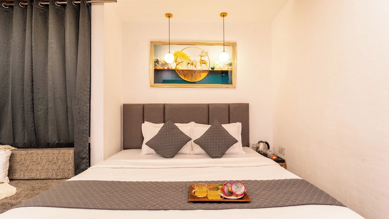 Photo of Bedroom in Tapovan
